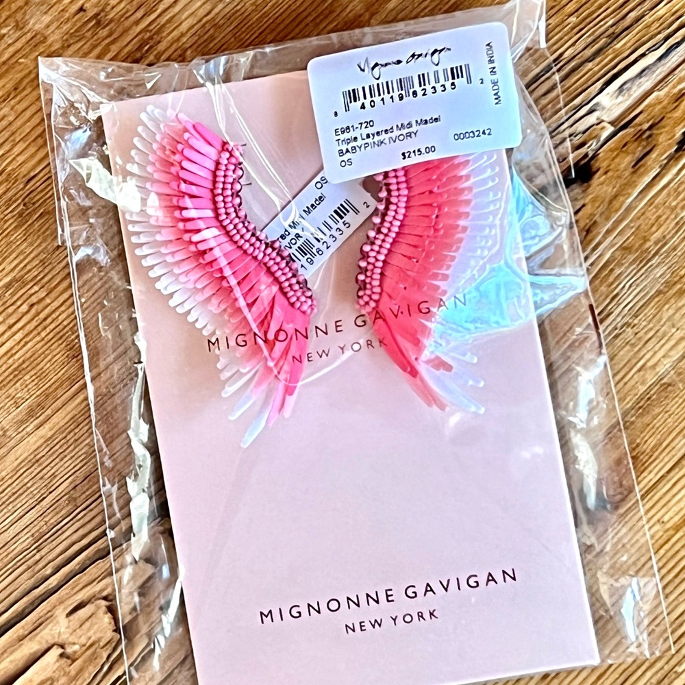 πΊπHPππΊ NWT Mignonne Gavigan Midi Madeline Earrings Triple Layered Pink & White - Picture 14 of 16